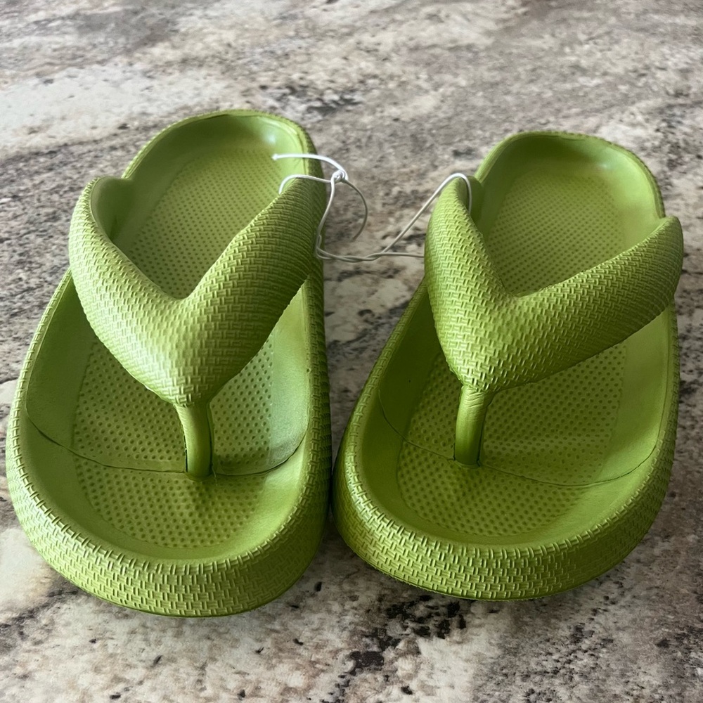 Flip flops - Picture 3 of 8